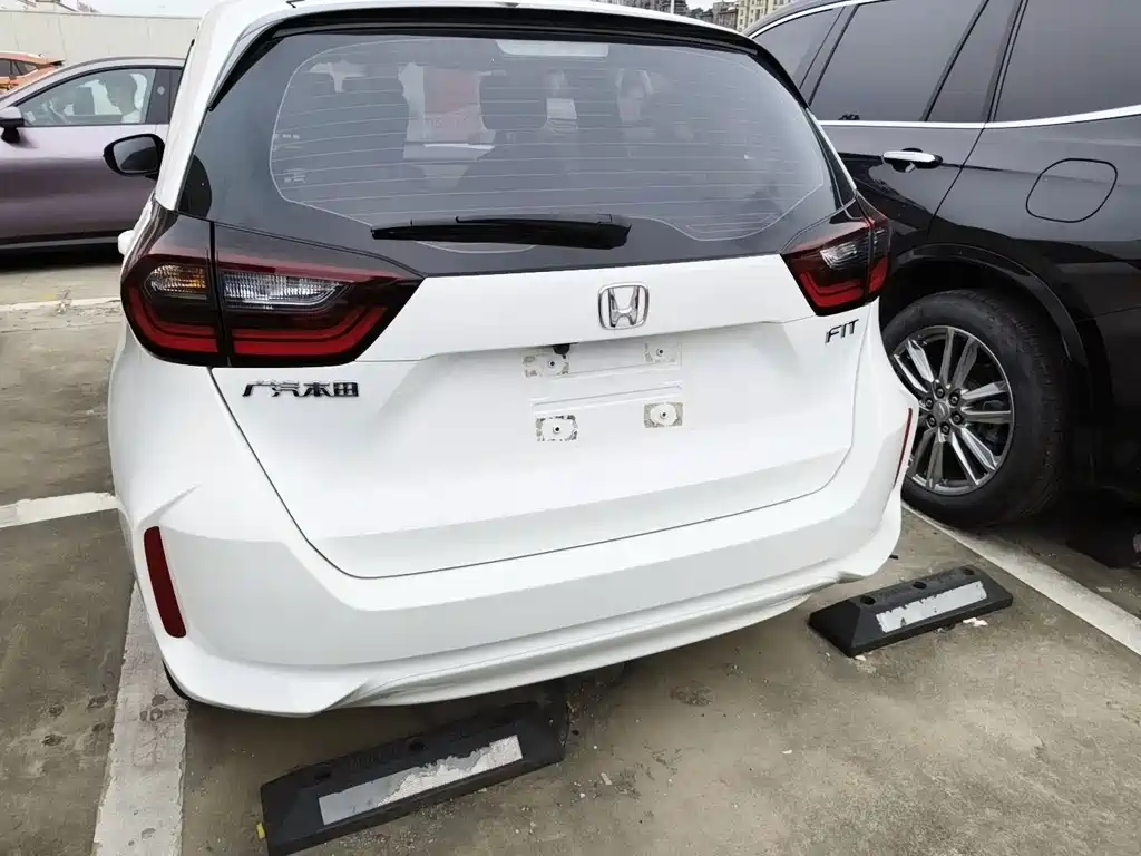 Honda Fit — миниатюра 4