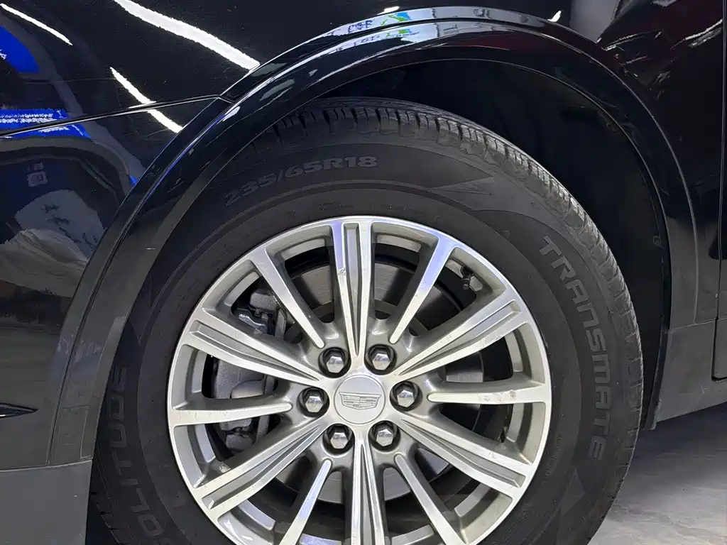 Cadillac XT5 — миниатюра 4