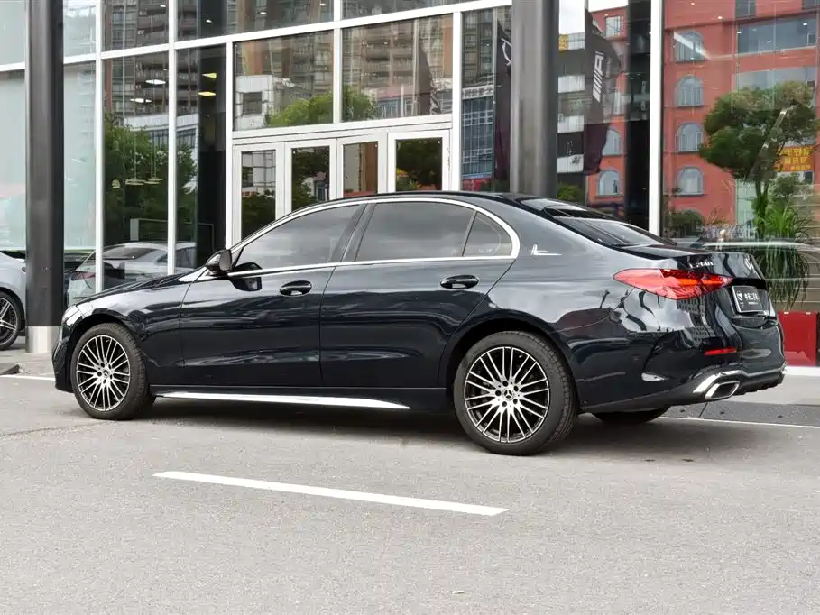Mercedes-Benz C-Class — миниатюра 4