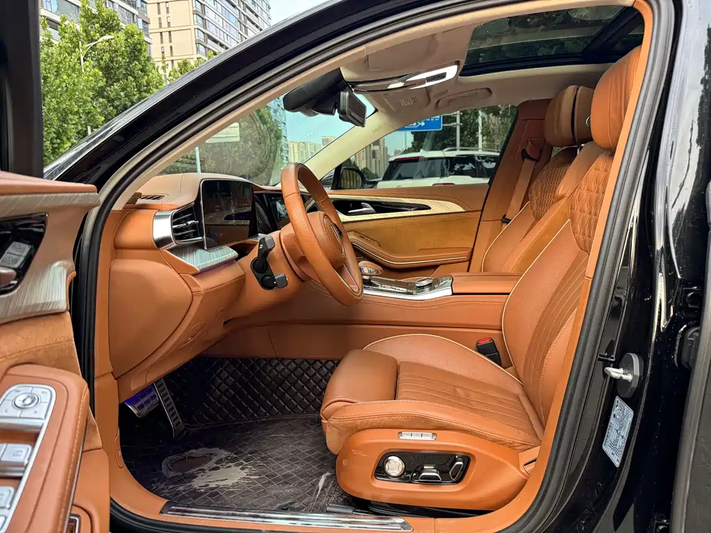 Hongqi H9 2022 2.0T