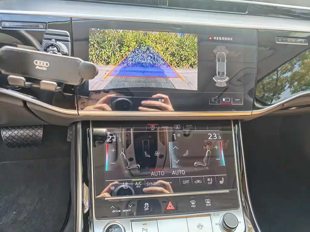Audi A8 — миниатюра 10