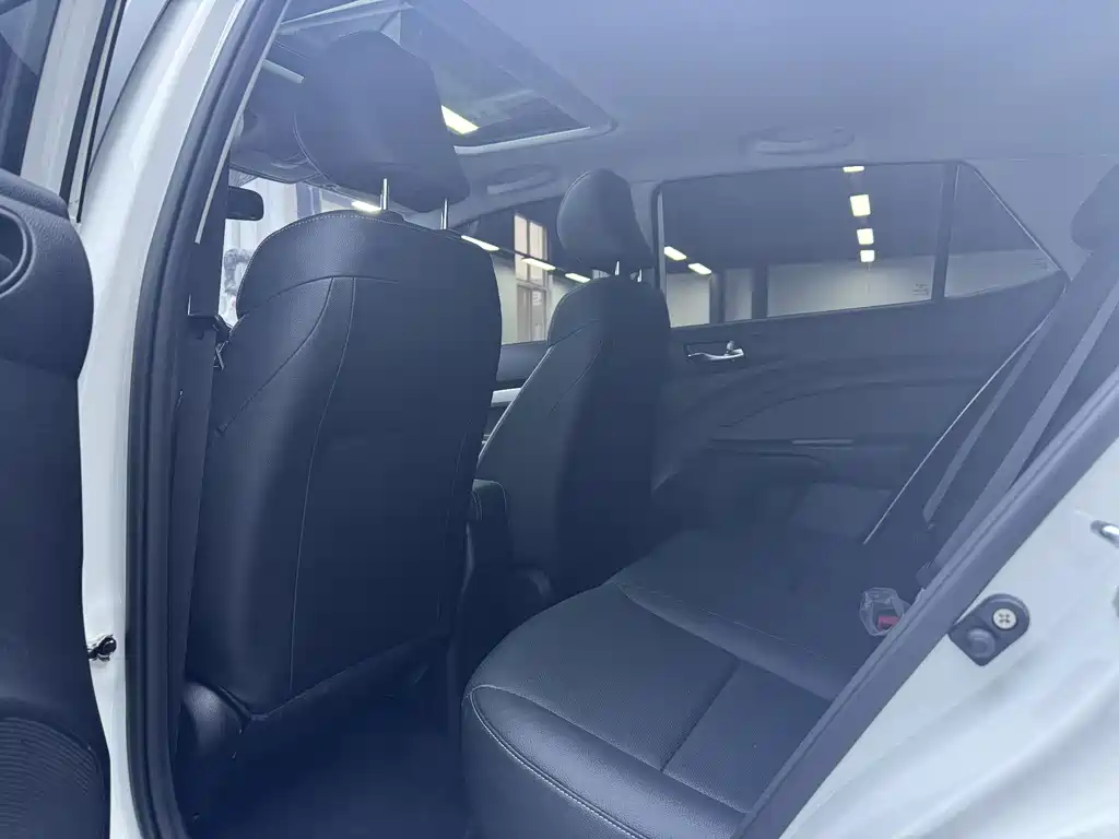 Kia KX1 - фото 4