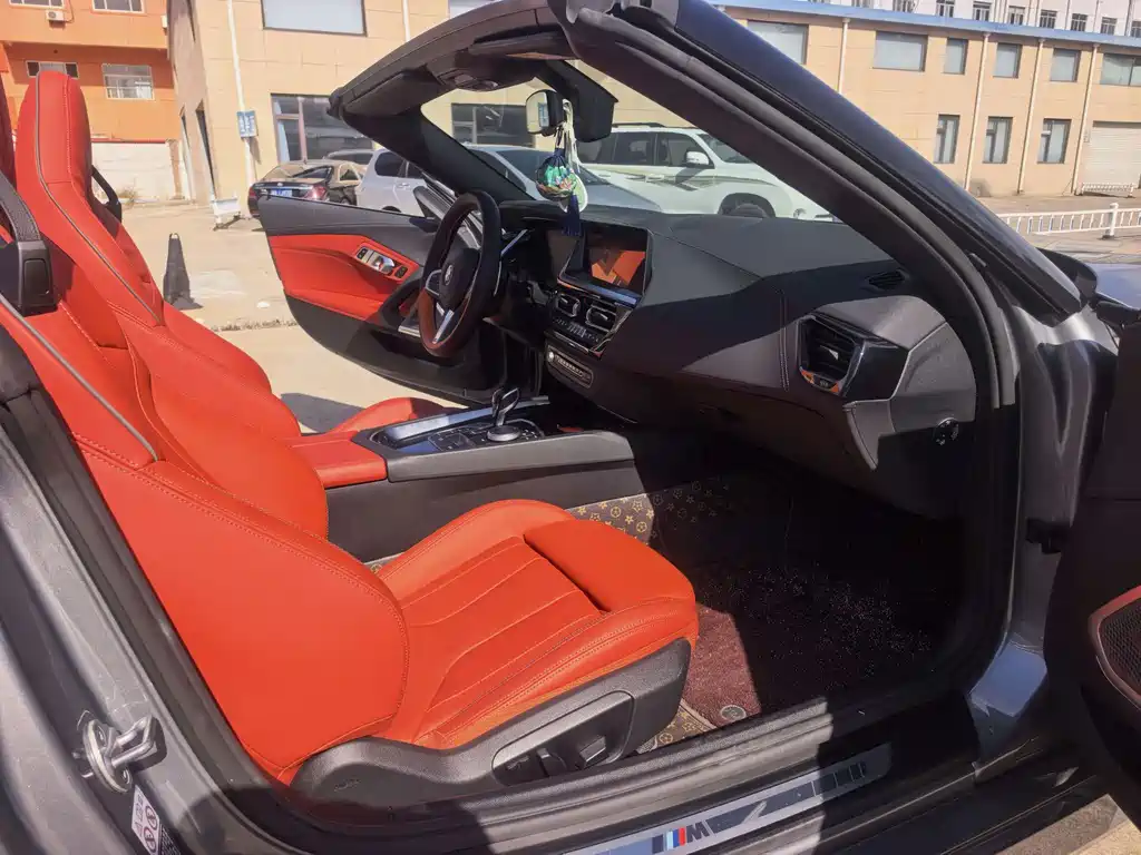 BMW Z4 — миниатюра 9