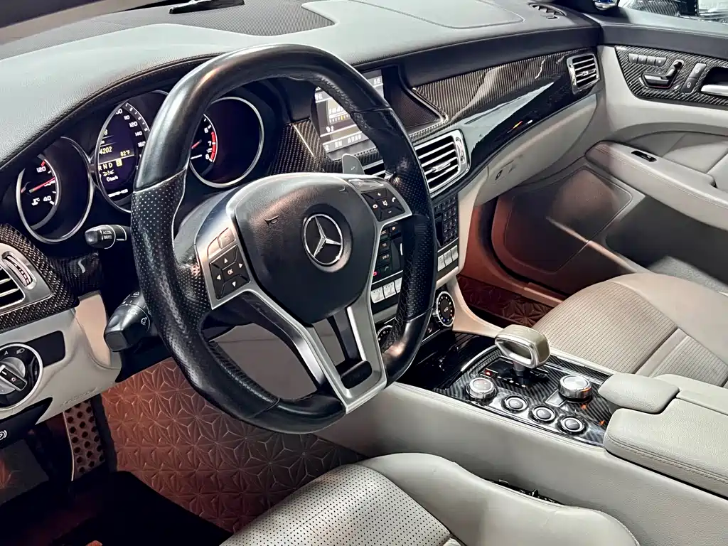 Mercedes-Benz CLS A MG 2012 AMG CLS 63