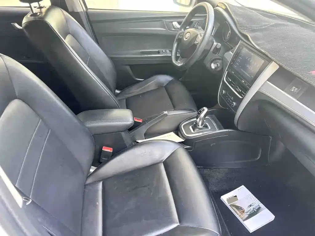 Bestune B30EV — миниатюра 6