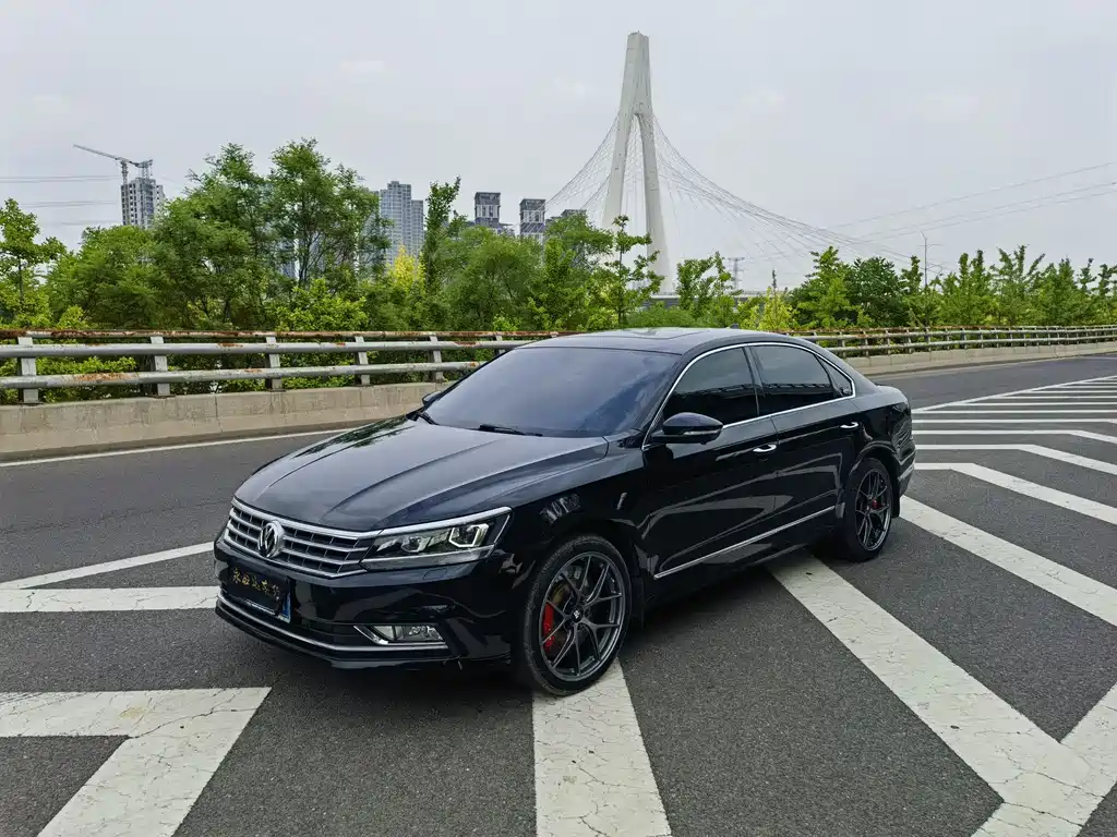 Купить Volkswagen Passat