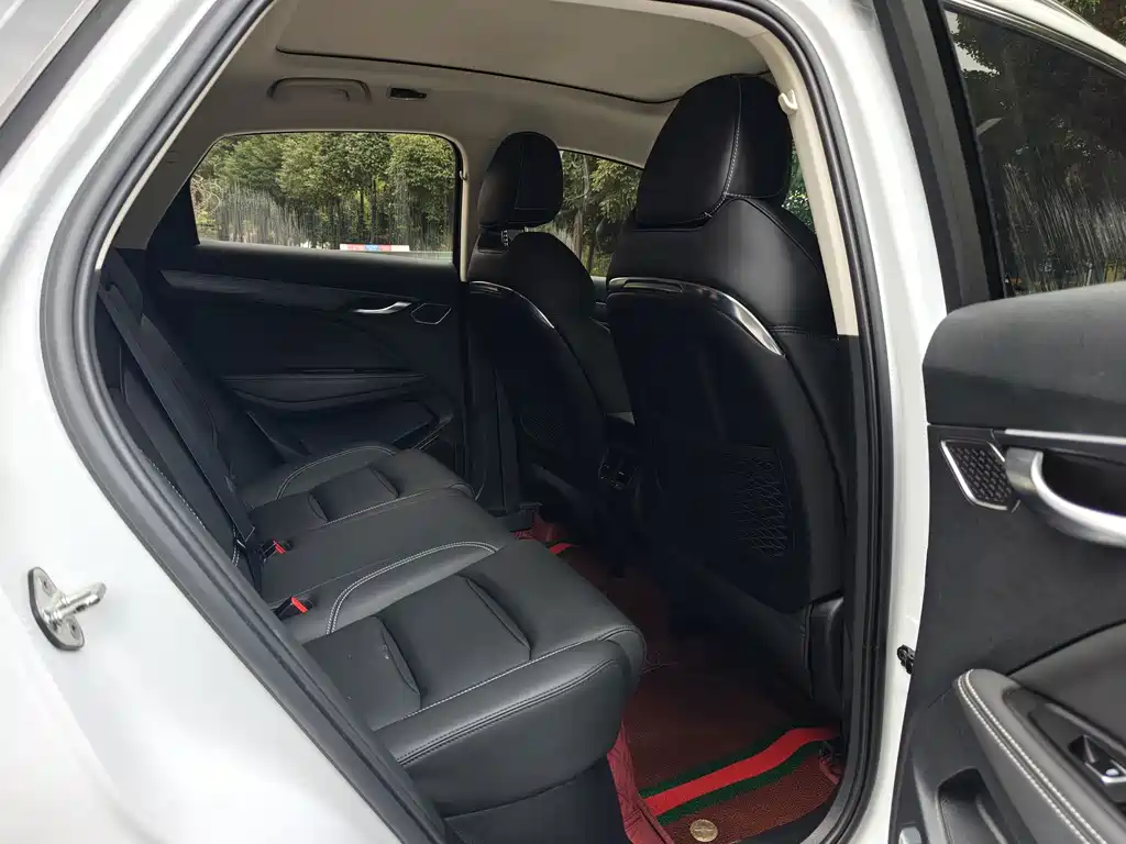 Geely Xingyue — миниатюра 17