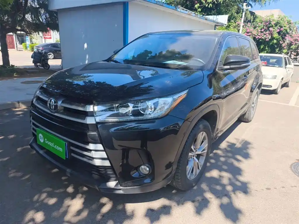 Toyota Highlander 2021