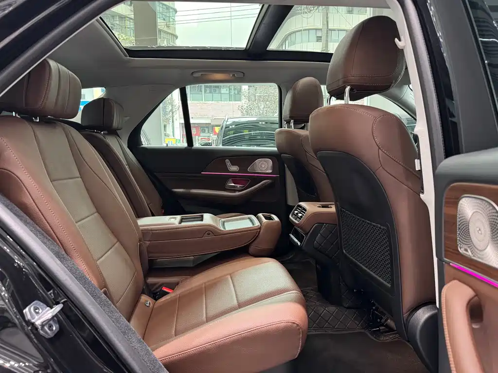 Mercedes-Benz GLE (Import) — миниатюра 16