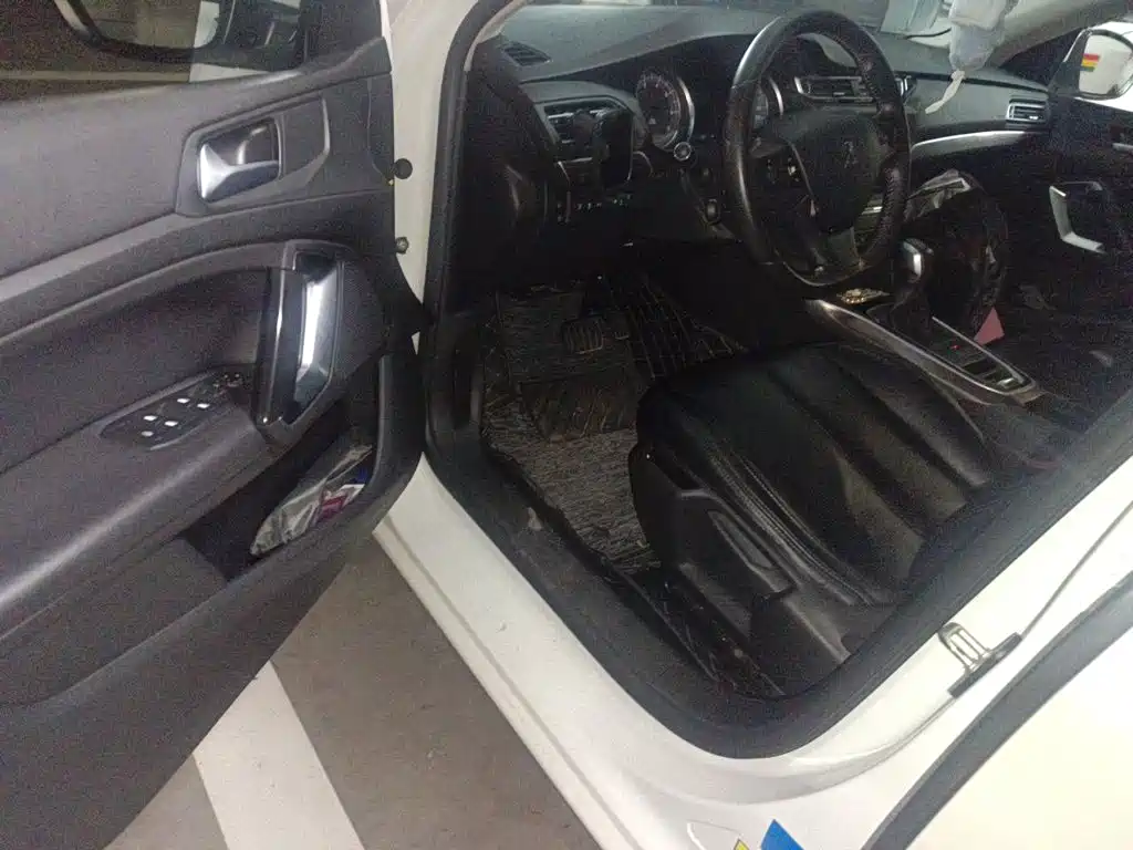 Peugeot 408 — миниатюра 14