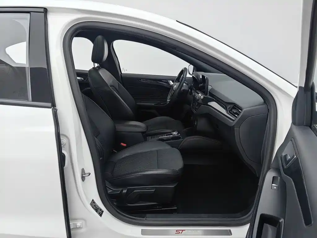 Ford Focus — миниатюра 23