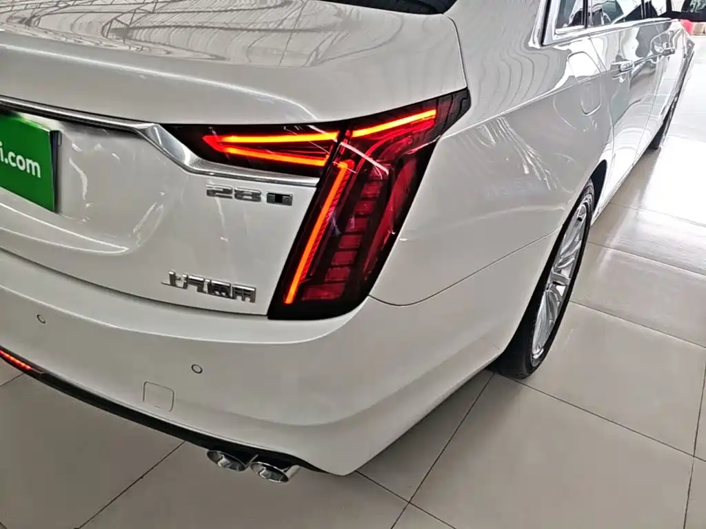 Cadillac CT6 — миниатюра 8