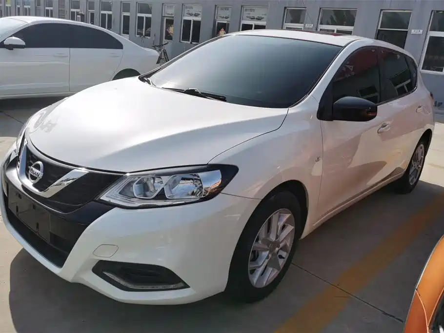 Nissan Tiida 2021 1.6L CVT Cool Dynamic Edition