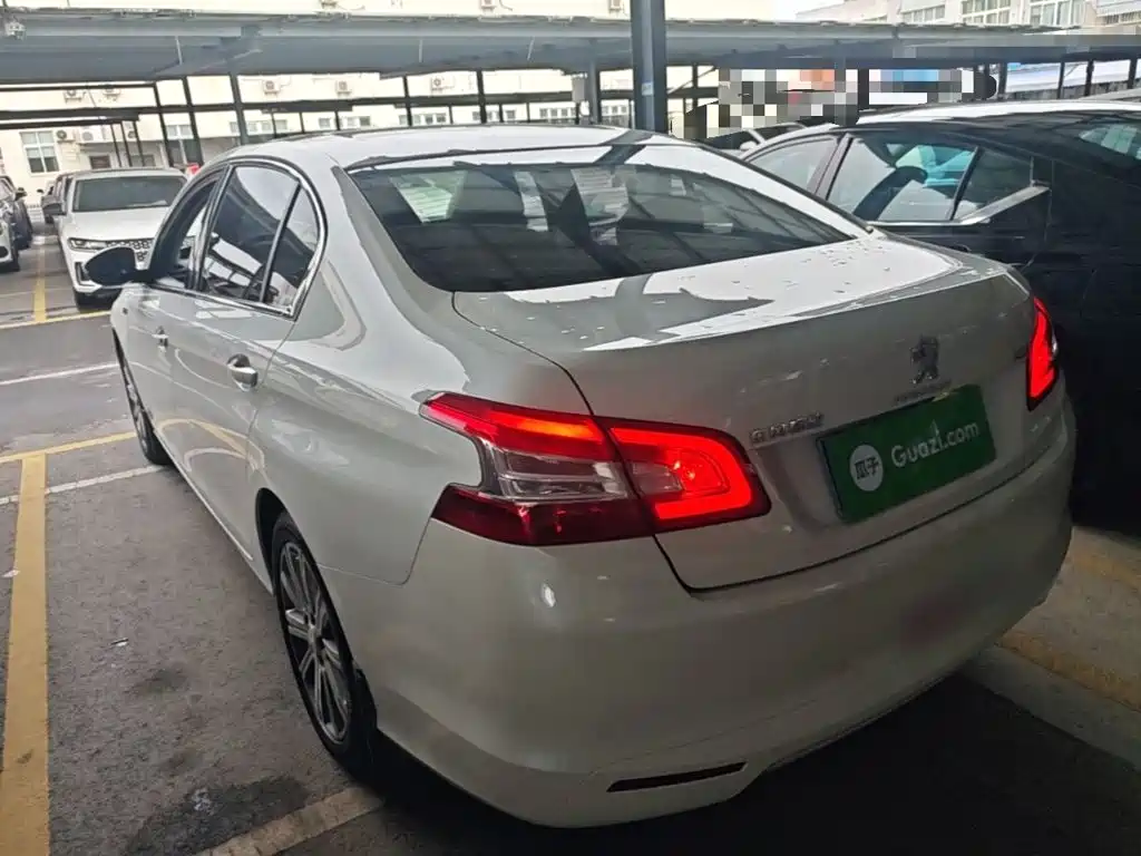 Peugeot 408 — миниатюра 5