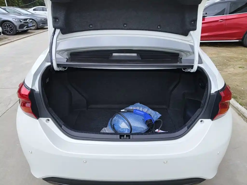 Toyota Levin Twin Engine E+ — миниатюра 19