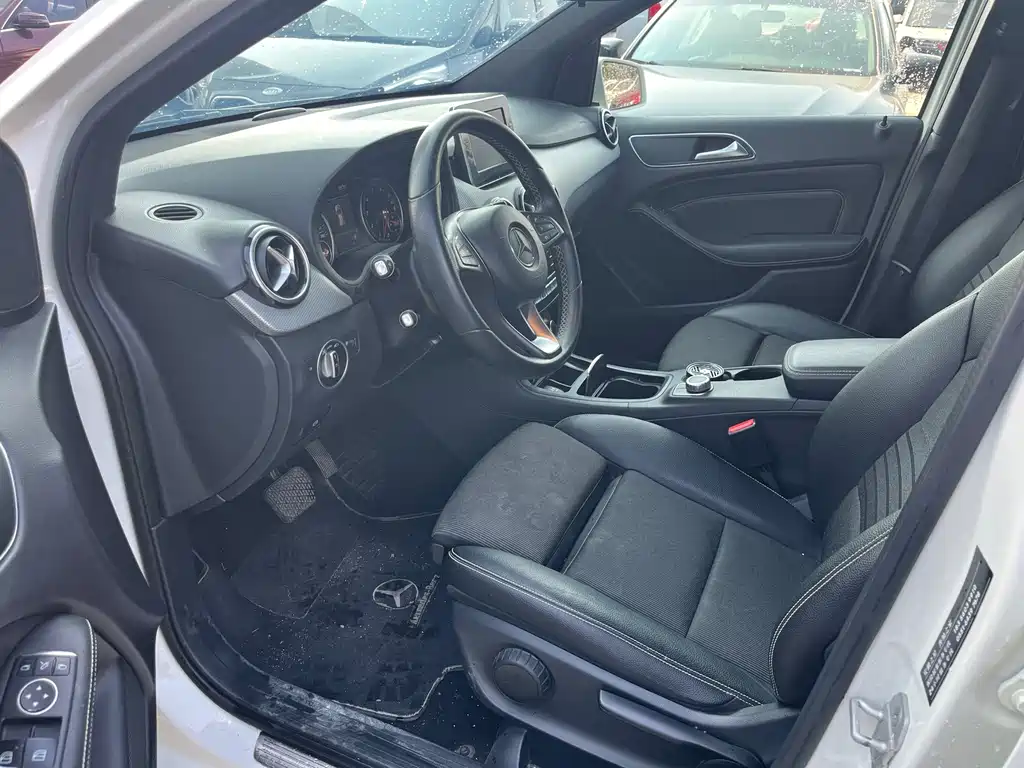 Mercedes-Benz B-Class — миниатюра 5