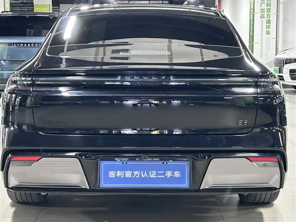 GEELY GALAXY GALAXY E8