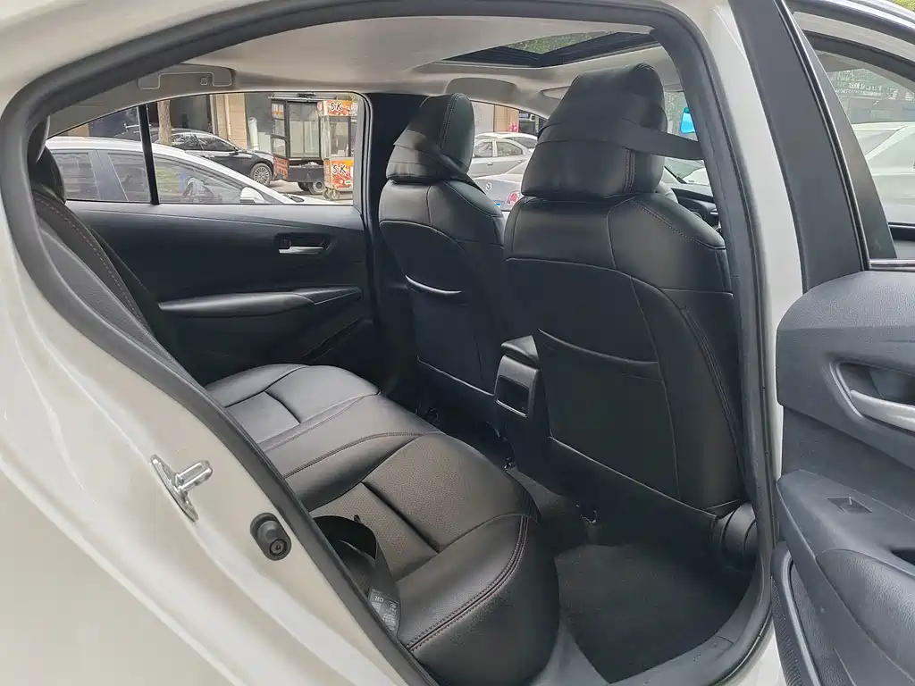 Toyota Corolla — миниатюра 10