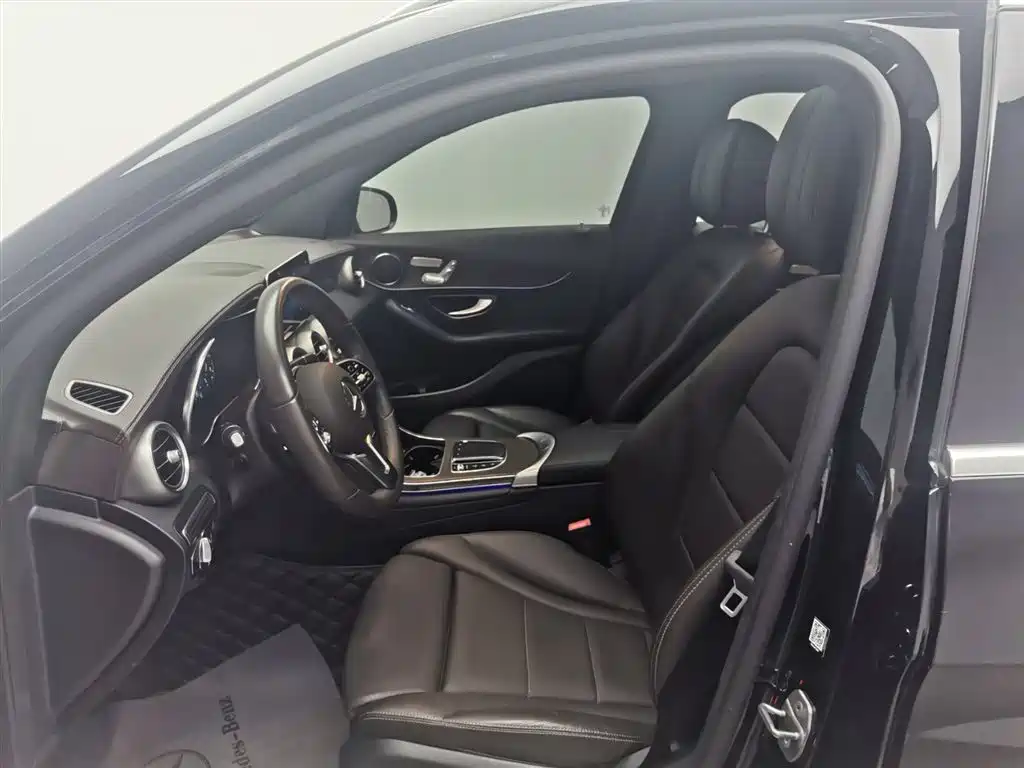 Mercedes-Benz GLC — миниатюра 10