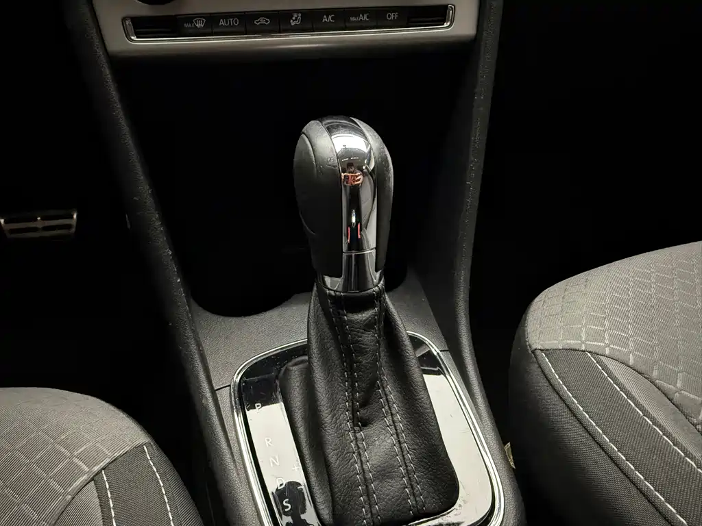 Volkswagen Polo — миниатюра 28