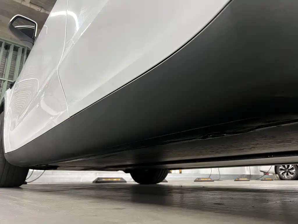 Tesla Model Y — миниатюра 47