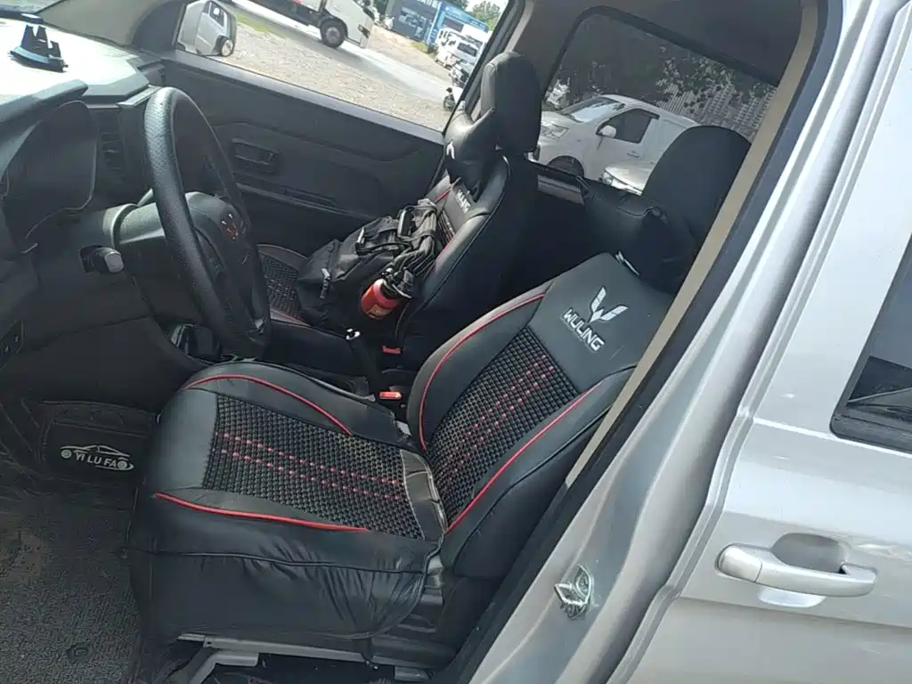 Wuling Hongguang V — миниатюра 15