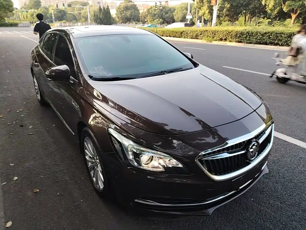 Buick LaCrosse — миниатюра 4
