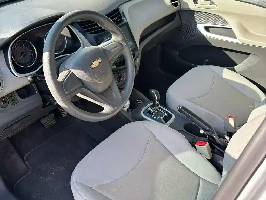 Chevrolet Sail — миниатюра 6