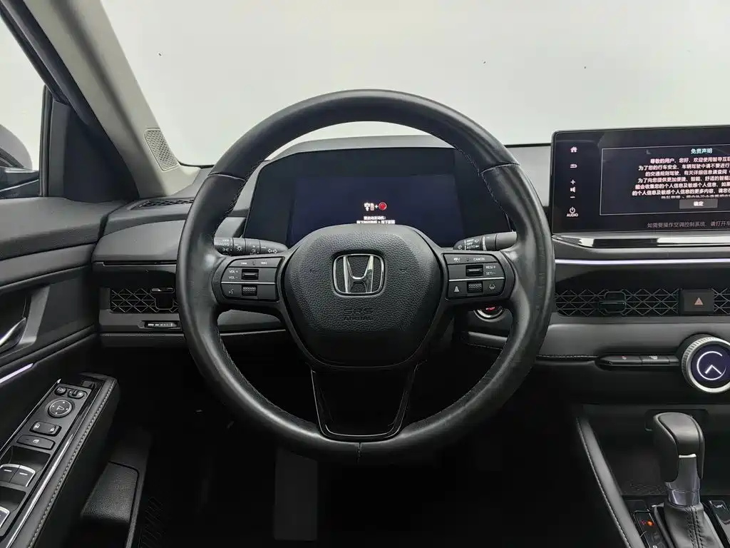 Honda Accord — миниатюра 11