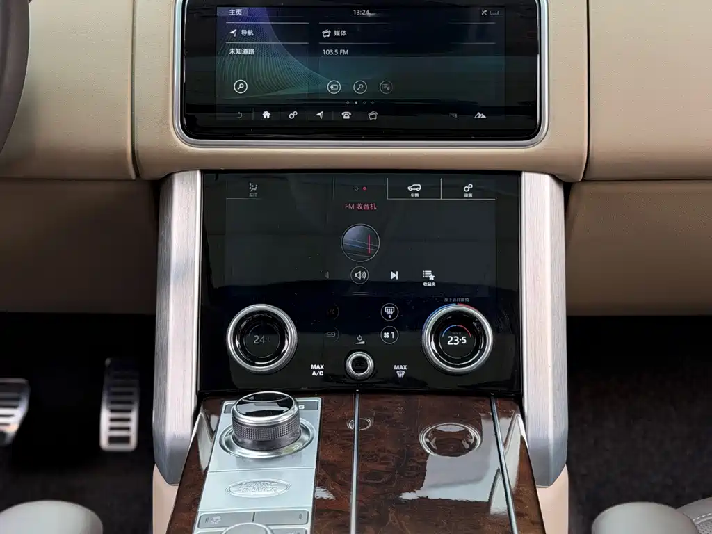 Land Rover Range Rover — миниатюра 10
