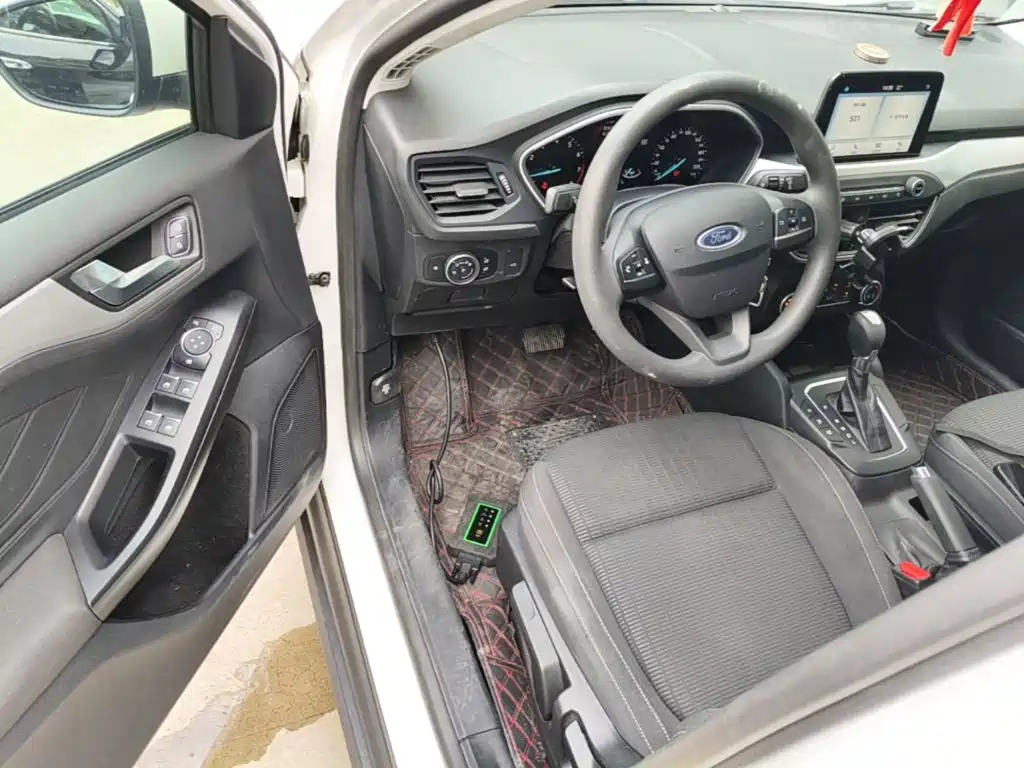 Ford Focus — миниатюра 14