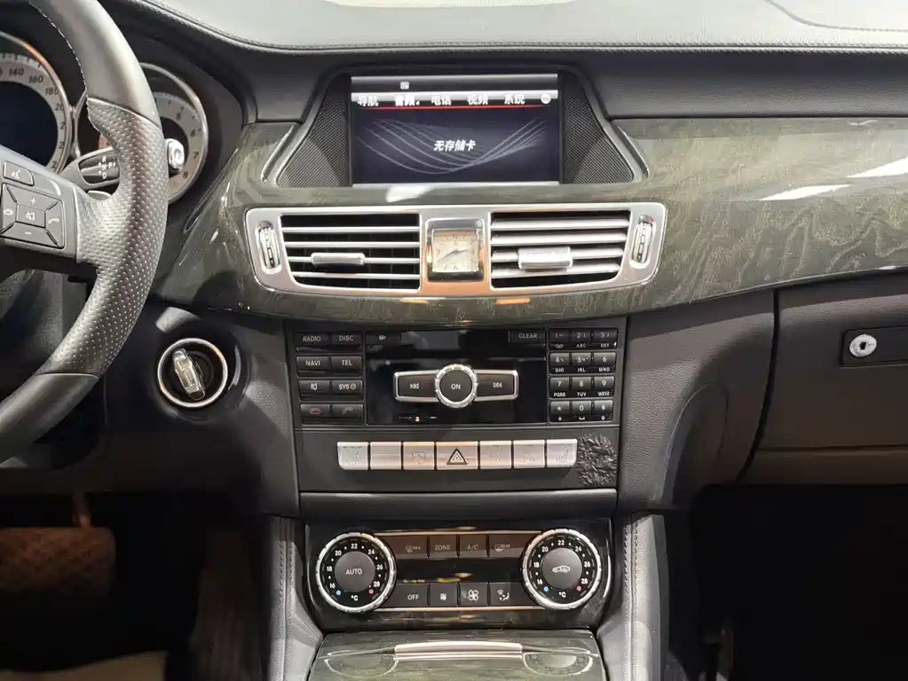 Mercedes-Benz CLS — миниатюра 17