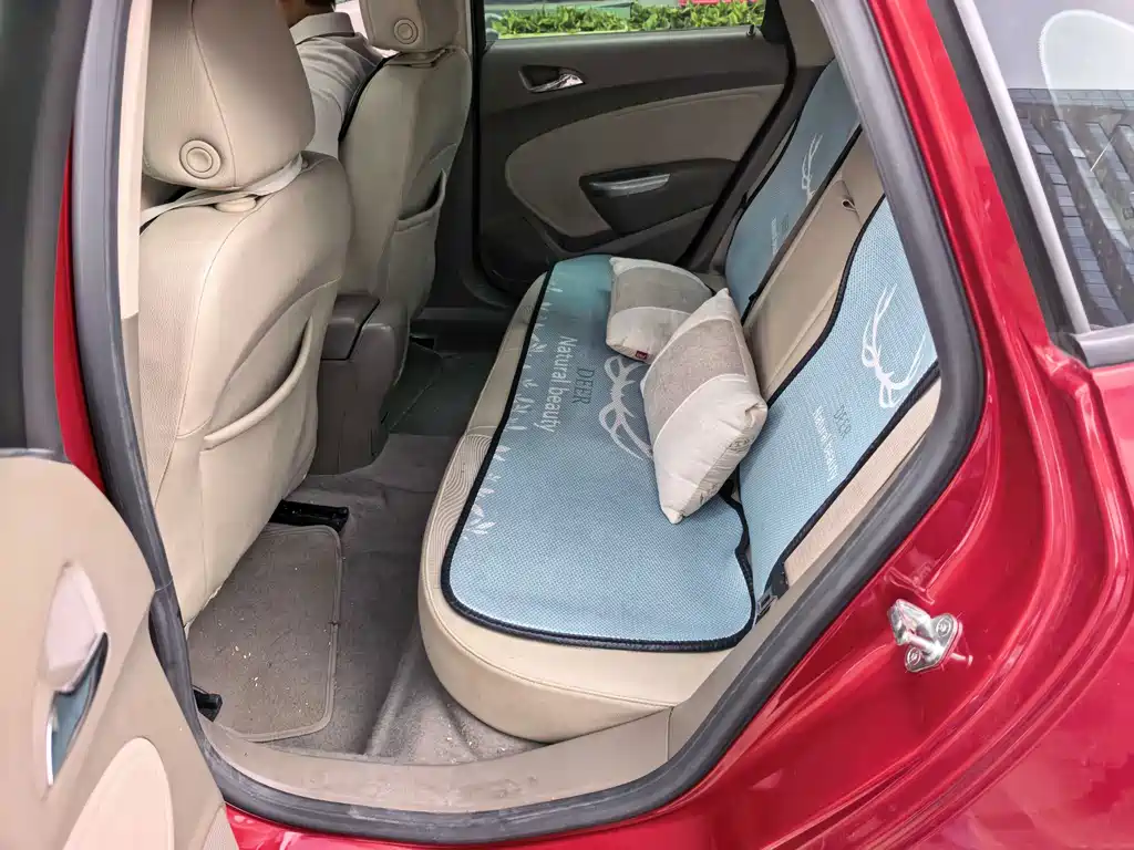 Buick Excelle — миниатюра 3