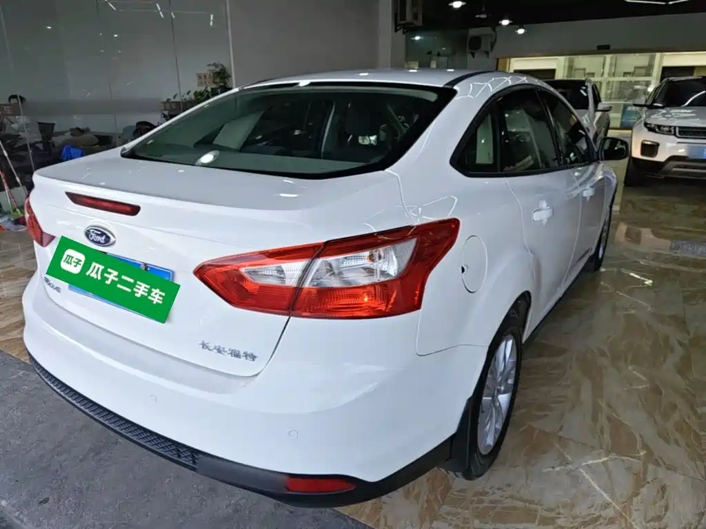 Ford Focus — миниатюра 7