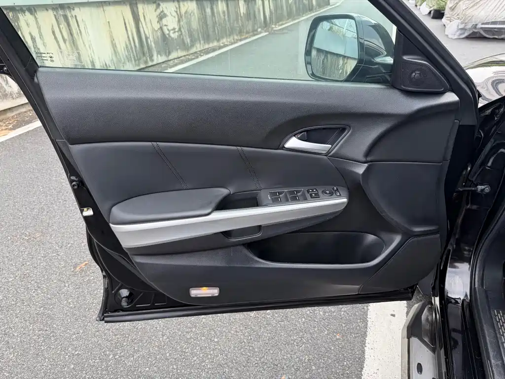 Honda Crosstour — миниатюра 12