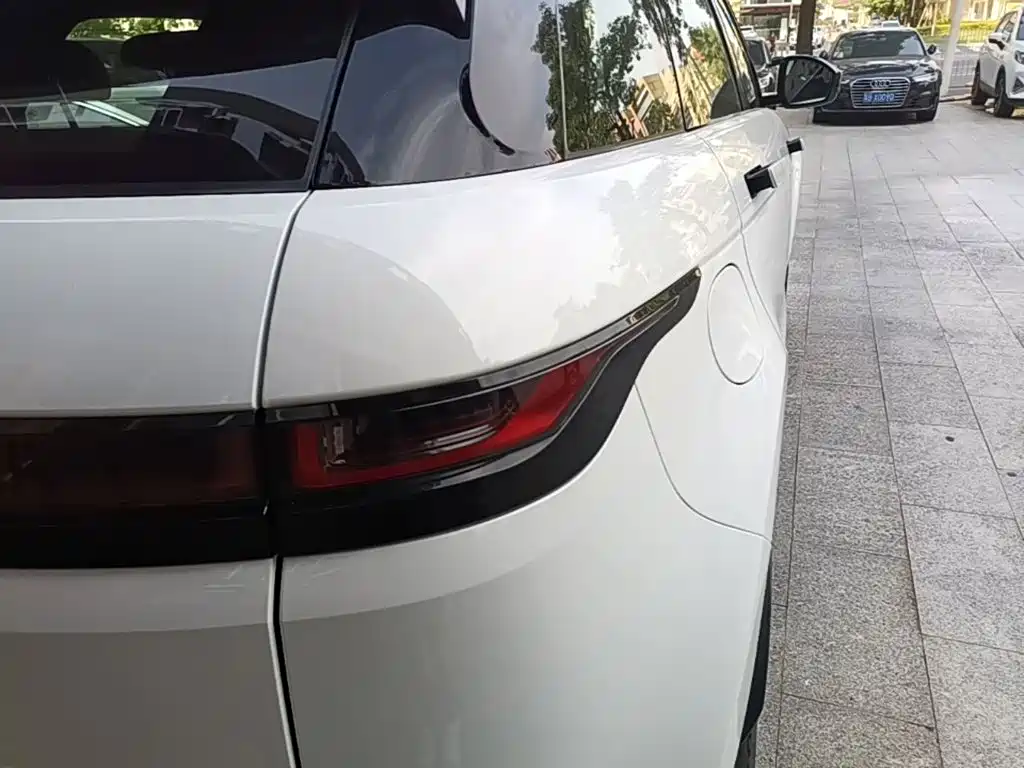 Land Rover Evoque — миниатюра 8