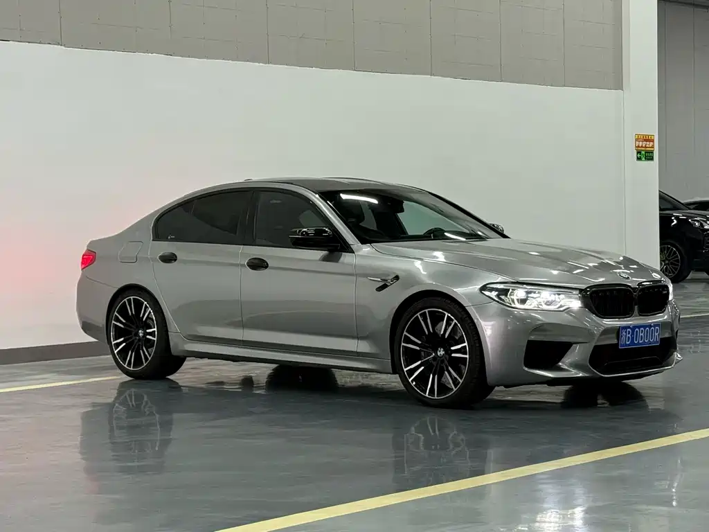 BMW M5 — миниатюра 3