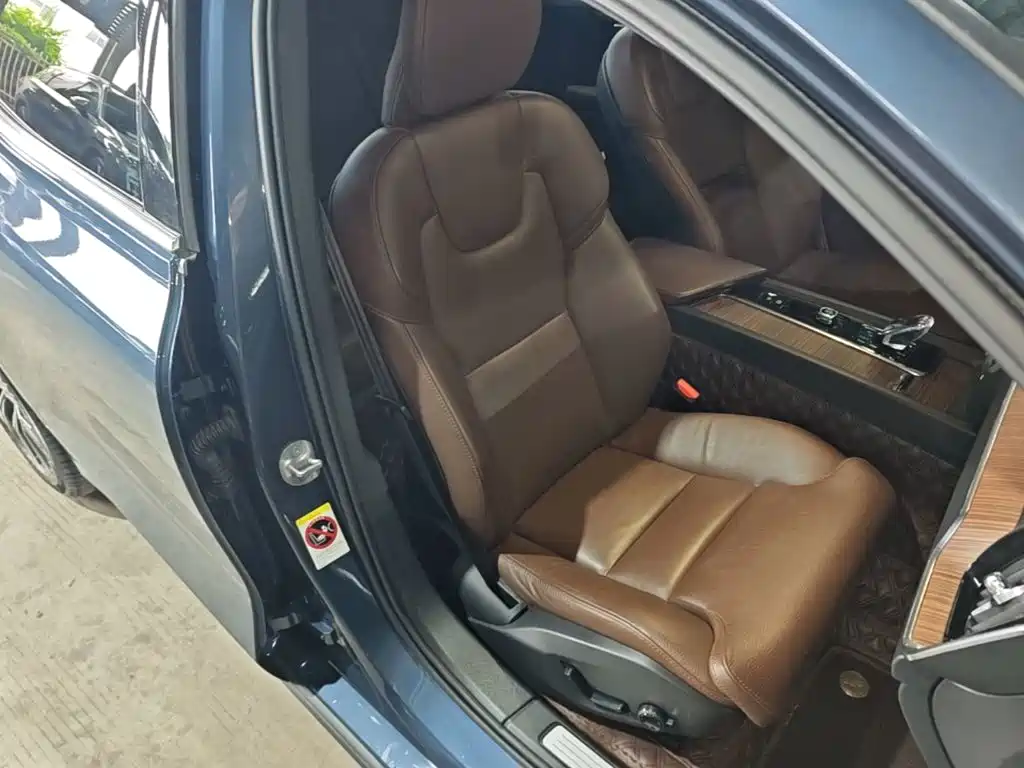 Volvo S60 — миниатюра 25