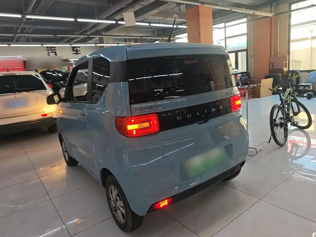 Wuling MINIEV — миниатюра 5
