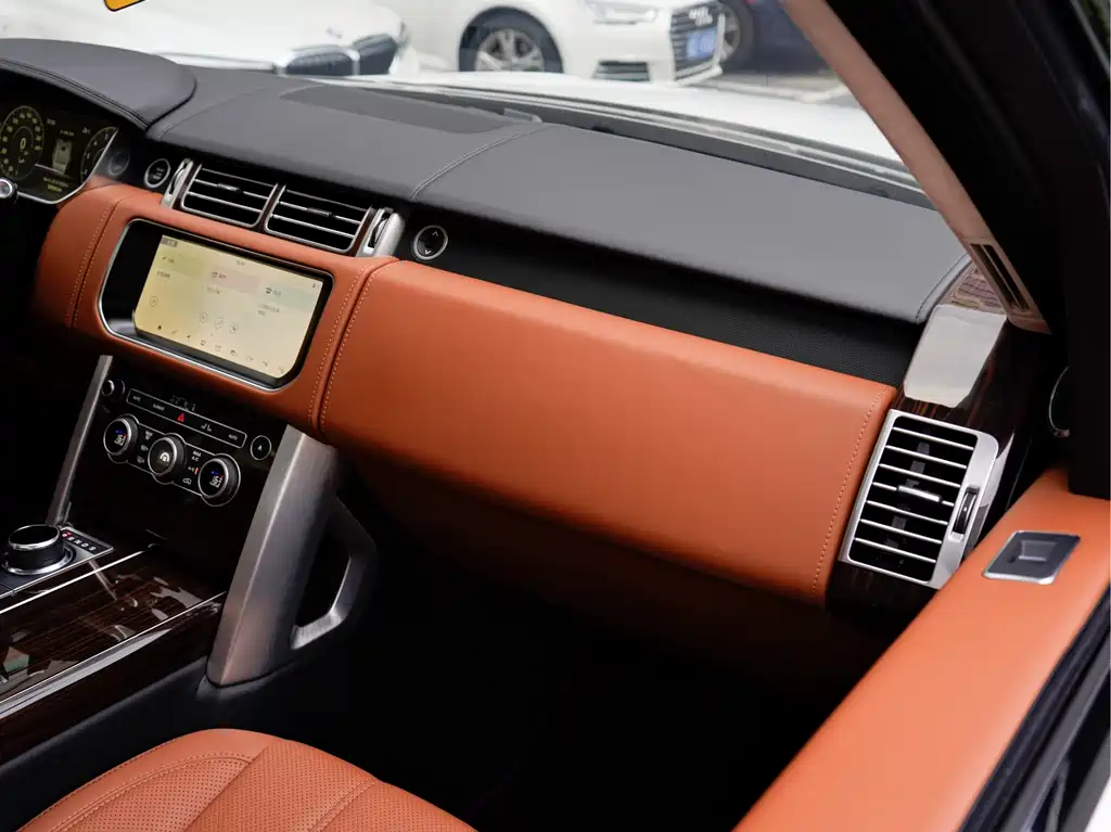 Land Rover Range Rover — миниатюра 16