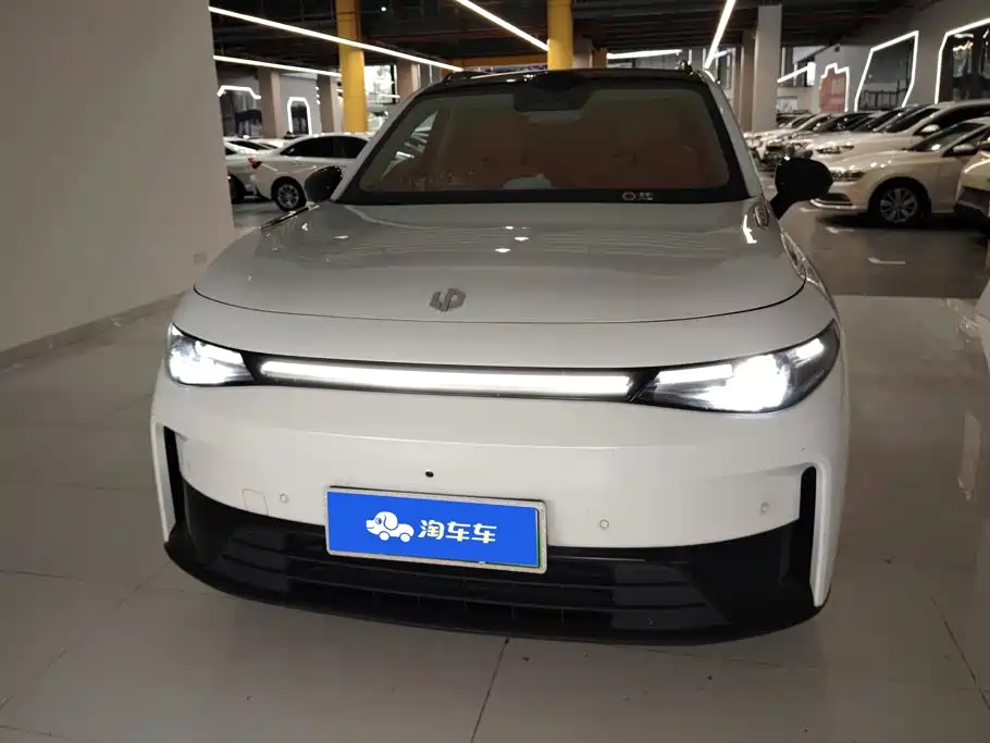 Leapmotor Leapmotor C16 — миниатюра 2