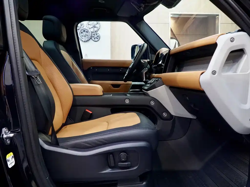 Land Rover Defender — миниатюра 12