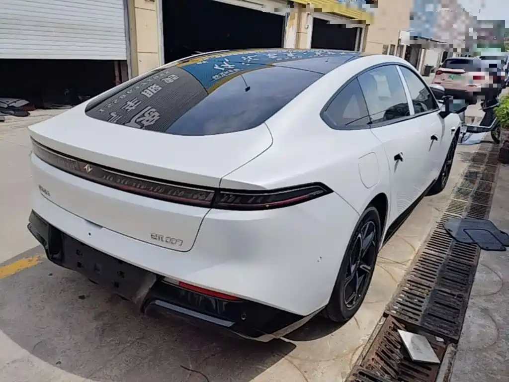 Dongfeng eπ007 2025 230Pro