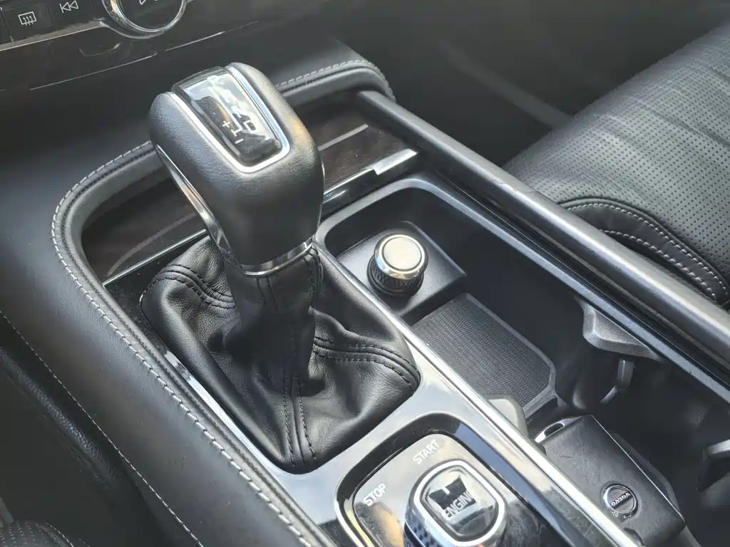 Volvo XC90 — миниатюра 15