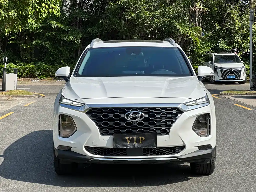 Hyundai Santa Fe — миниатюра 2