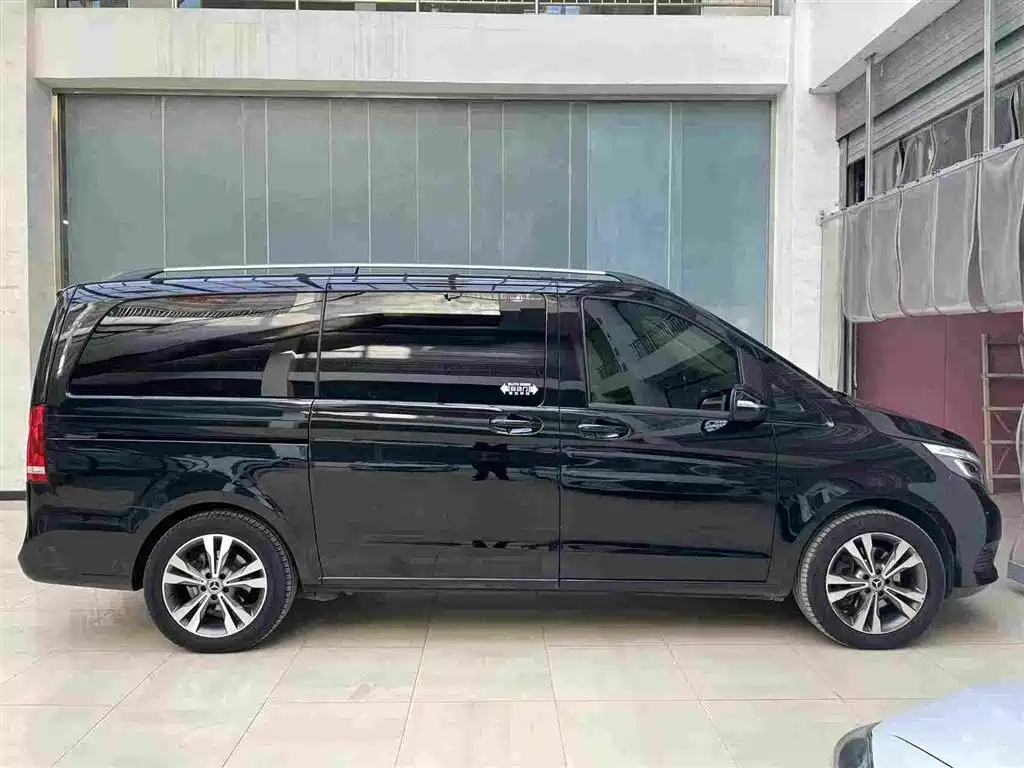 MERCEDES-BENZ V CLASS