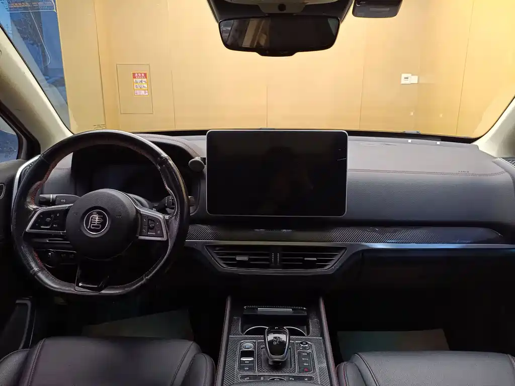 BYD Tang New Energy — миниатюра 11