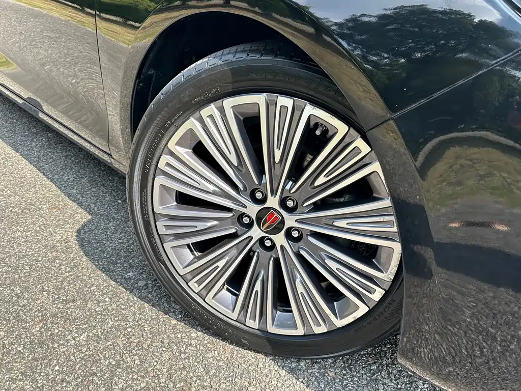 Hongqi Hongqi H5 — миниатюра 4