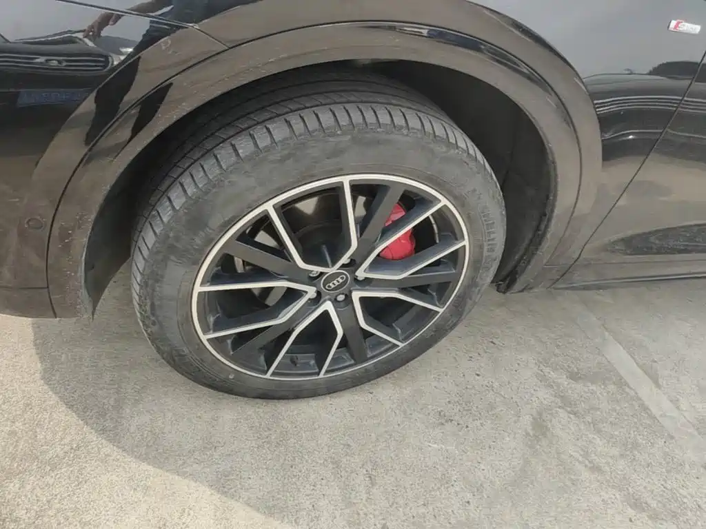 Audi Q5L — миниатюра 23
