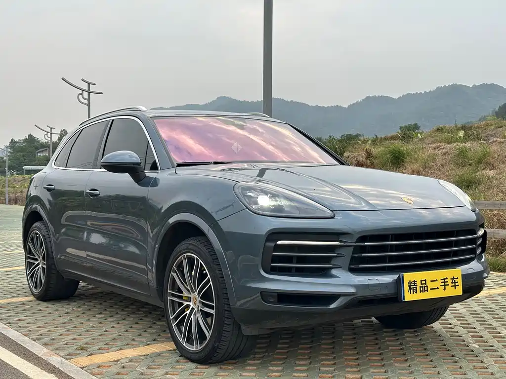 Porsche Cayenne — миниатюра 3